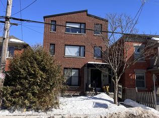59 Concord St N #2-R1, Ottawa, ON K1S0Y5