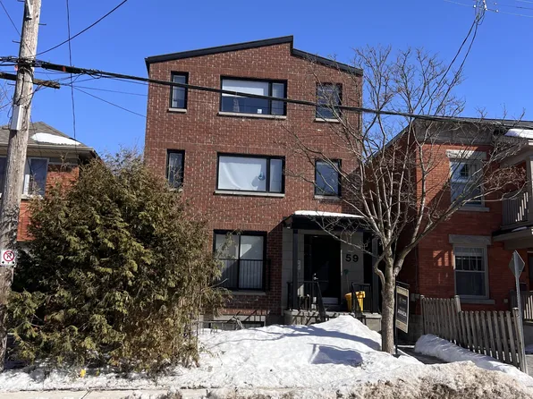 59 Concord St N #2-R1, Ottawa, ON K1S 0Y5