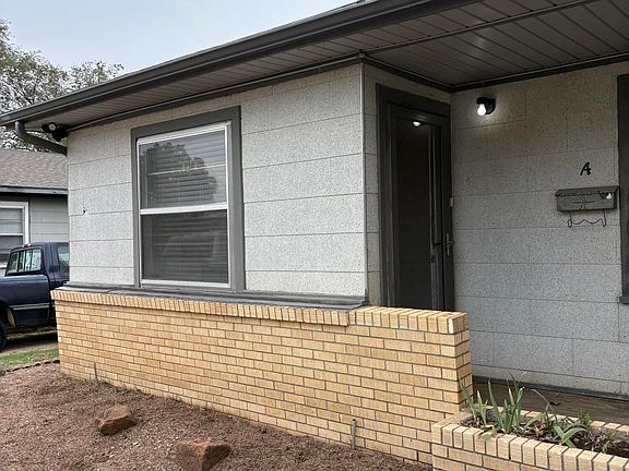 2nd image of 3313 35th St
