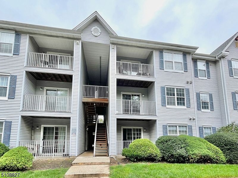 114 Stratford Pl, Bound Brook, NJ 08805 Zillow