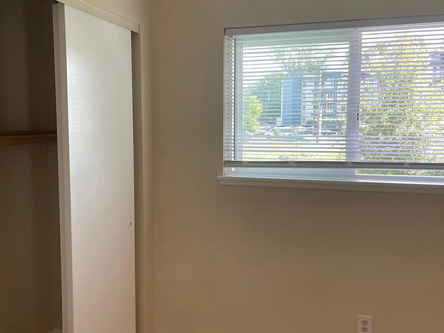2 bed, 820 sqft, $1,765 — Photo 4