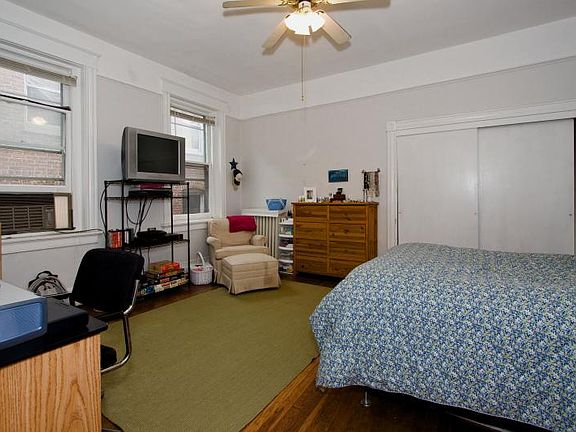 2nd image of 2906 Monument Ave APT 12