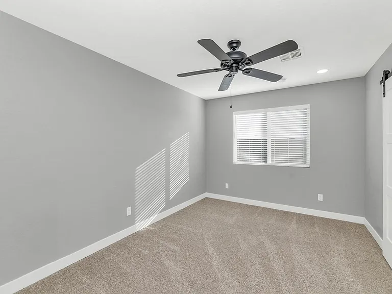 2509 E Broadway Rd #4 — Photo 20