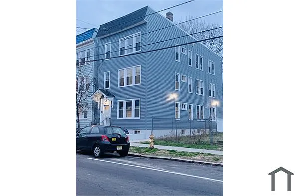 Building Photo - 534 S 20th St #2