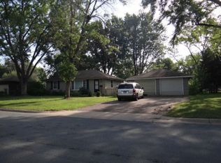 6264 Sumter Ave N, Brooklyn Park, MN 55428