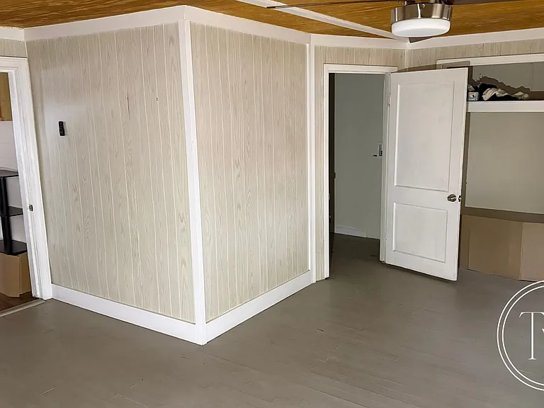 2408 Gordon St — Photo 14