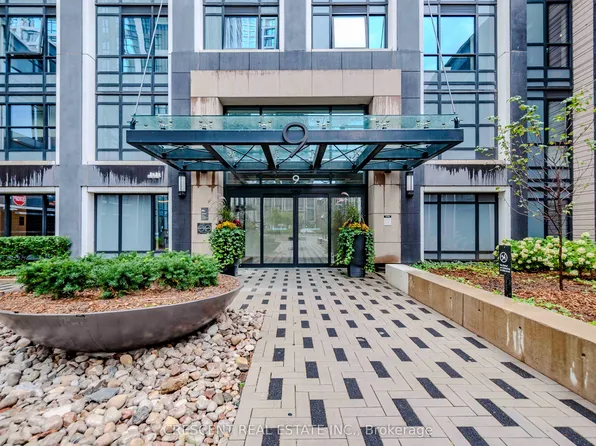 9 Mabelle Ave, Toronto, ON