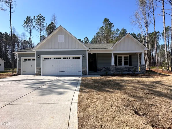 189 Red River Dr, Selma, NC 27576