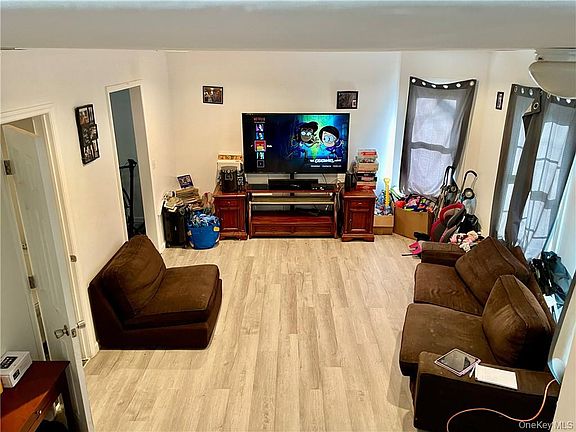3rd image of 47 Valley Avenue