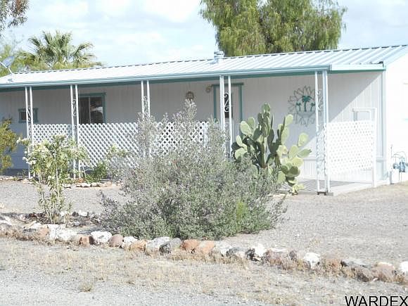 1st image of 39987 Washington Dr