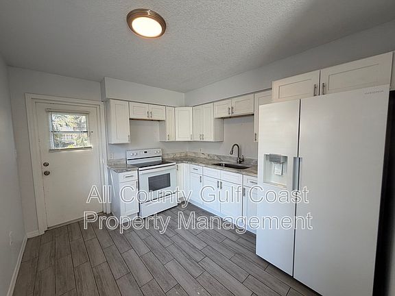5th image of 4912 23rd St W