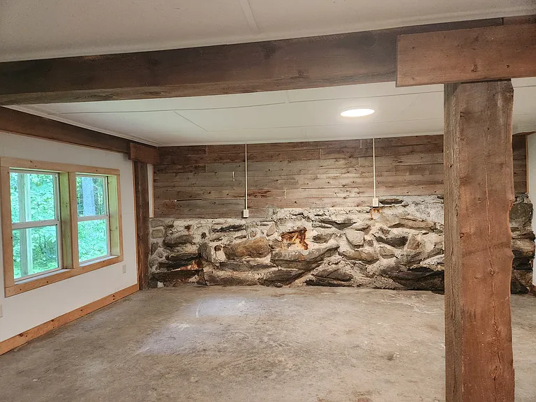 1426 Vertical Mile Rd — Photo 12