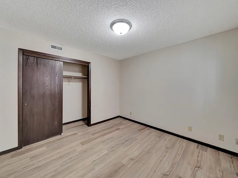 3516 Huntington Ave — Photo 13