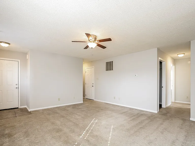 10860 Wymm Ln — Photo 5