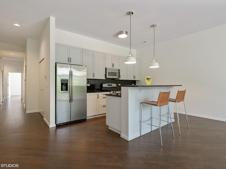 1st image of 1870 N Damen Ave #2F