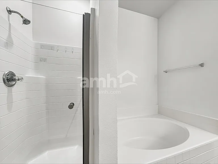 4000 Hidden Meadow Ct — Photo 14