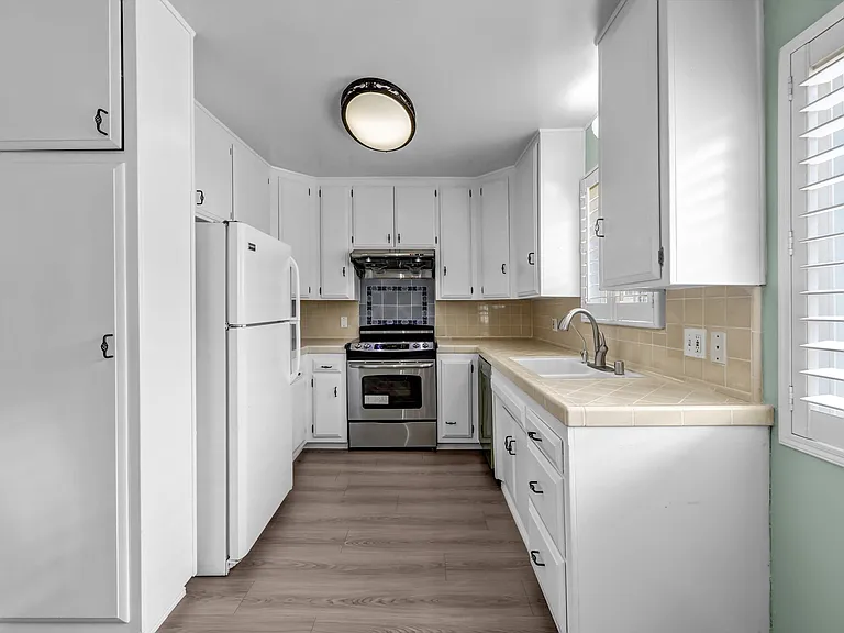 315 N Louise St #307 — Photo 18