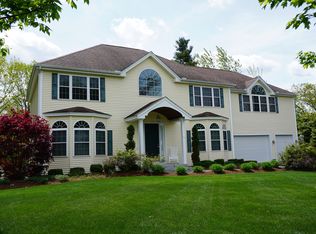 27 James Way, Hudson, NH 03051