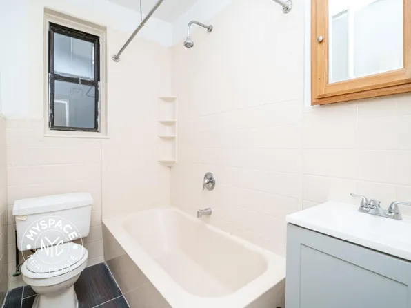 879 Lenox Road image 12 of 13