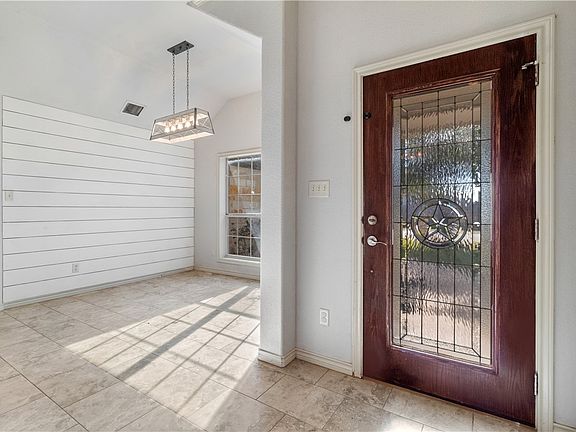 5th image of 3711 Dove Crossing Ln