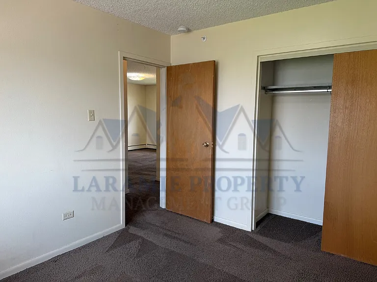 409 S 26th St #15 — Photo 15