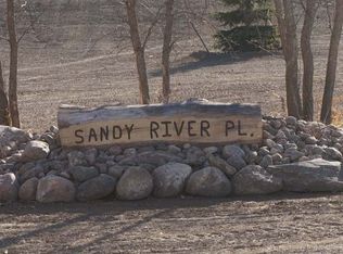 4204 Sandy River Dr, Bismarck, ND 58503