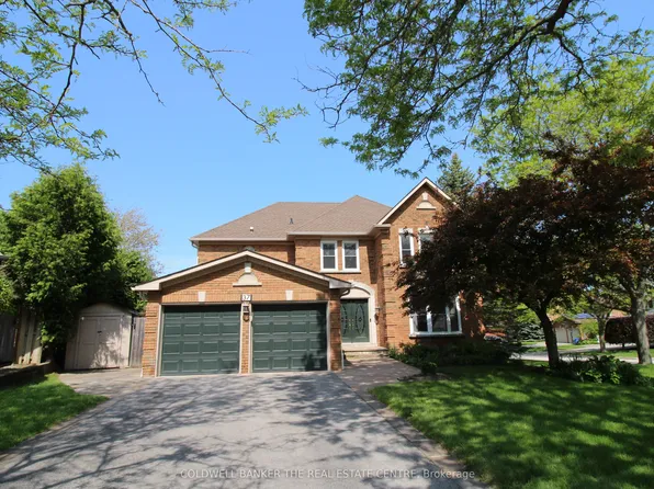 37 Falling Brook Dr, Barrie, ON L4N 7E9
