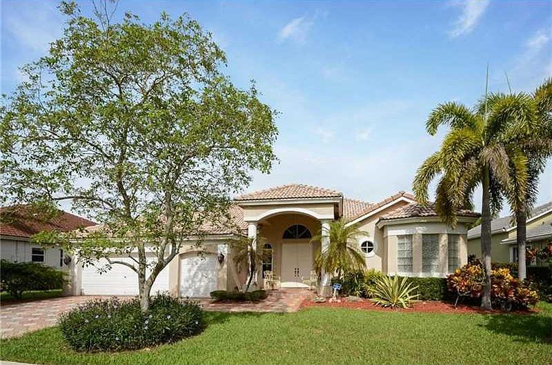 1st image of 3983 W Lake Estates Dr