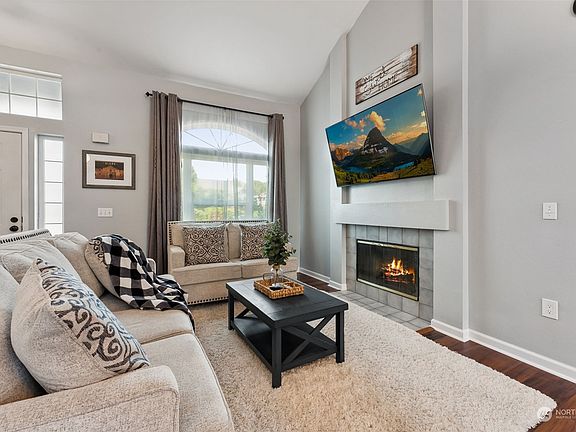 5th image of 514 Eldredge Avenue NW