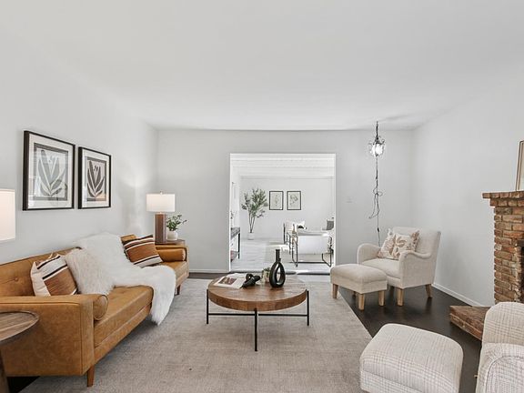 5th image of 1004 Carson St
