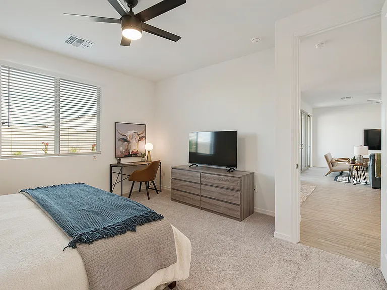 7670 W Saddlehorn Rd — Photo 16