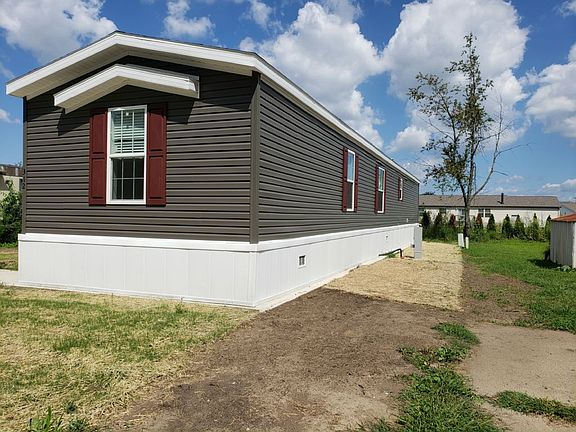 3rd image of 312 De Ville Dr
