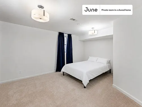 1107 1/2 M St NW Photo 1