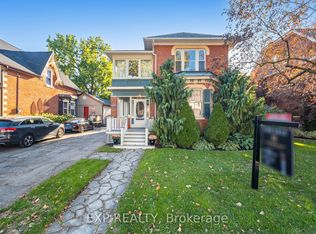 51 Chapel St, Brampton, ON L6W2H5