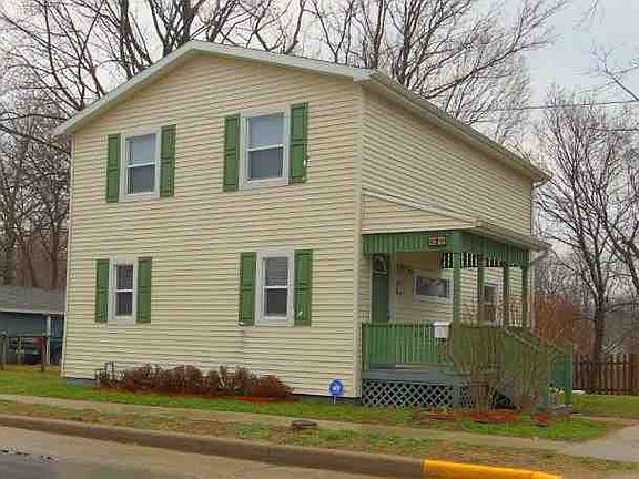 2nd image of 826 W Franklin St