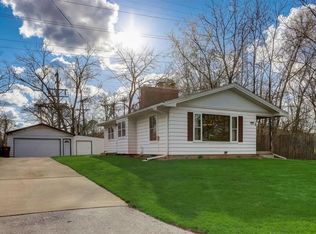 5563 N Argyle Ave, Glendale, WI 53209