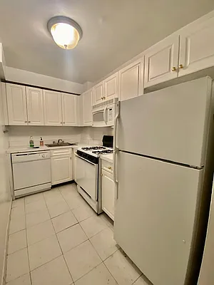 Rented by Abode Residential LLC | media 18