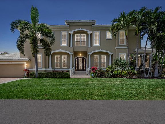 3rd image of 27100 Holly Ln