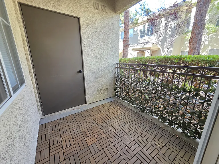 9050 W Warm Springs Rd #1077 — Photo 25