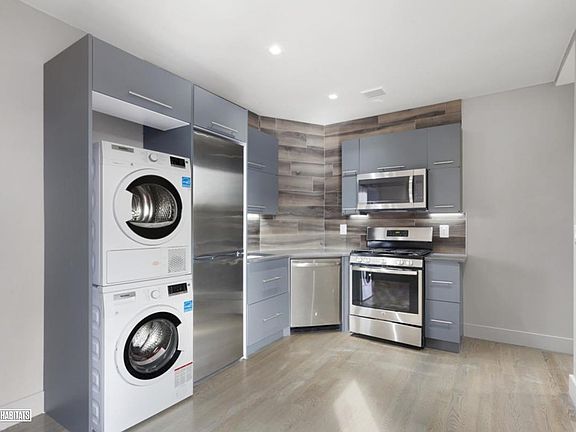 3rd image of 2171 3rd Ave APT 1B
