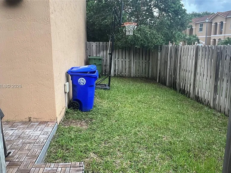 13540 NW 7th Ct #13540 — Photo 17