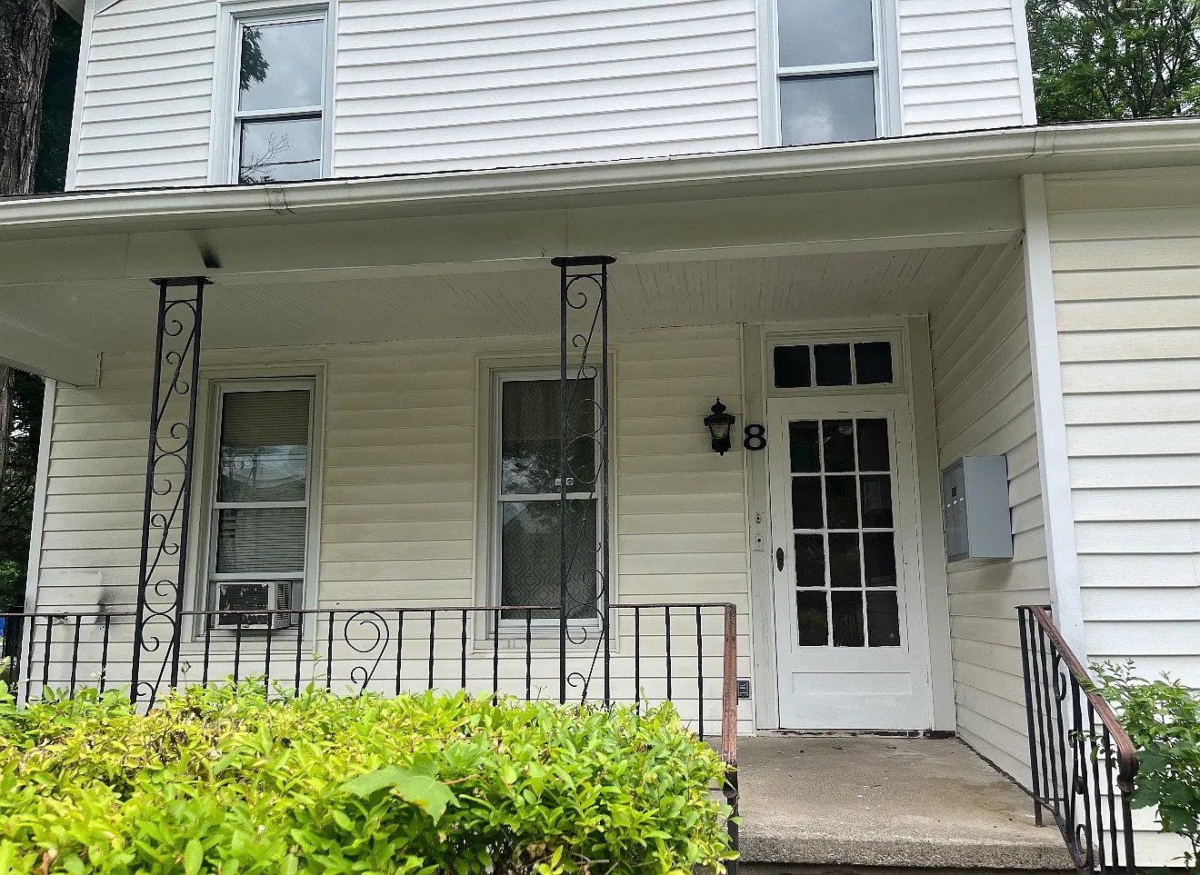 Studio, $1,350 — Photo 1