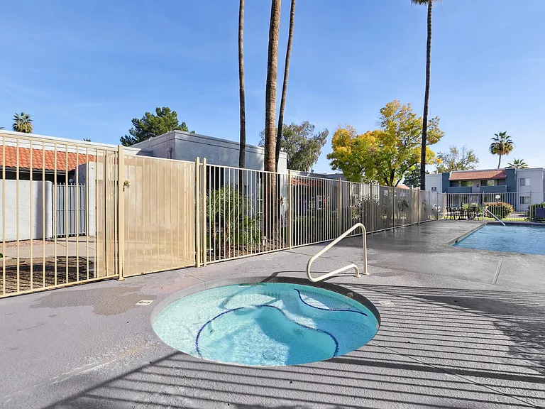 Riviera Park — Photo 28