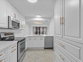 8 Royal Palm Way