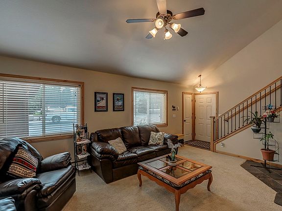 3rd image of 137 Stibnite Ave #13-D