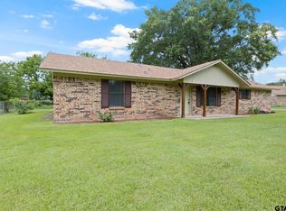 89 County Road 1118, Mount Pleasant, TX 75455