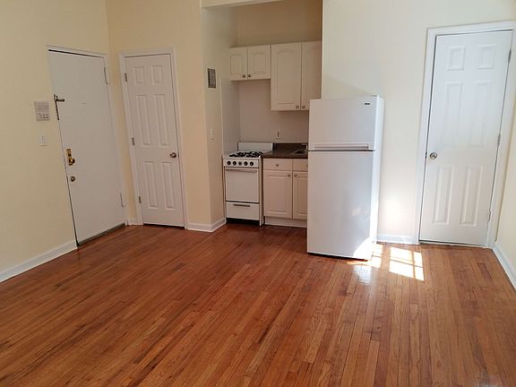 4th image of 355 E 61st St APT 4C