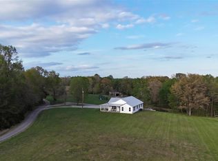 195 Wildlife Rd, Magnolia, KY 42757