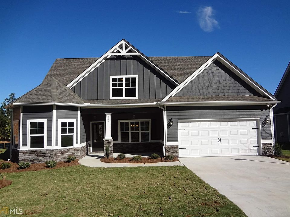1st image of 455 Vanderbilt Pkwy #19