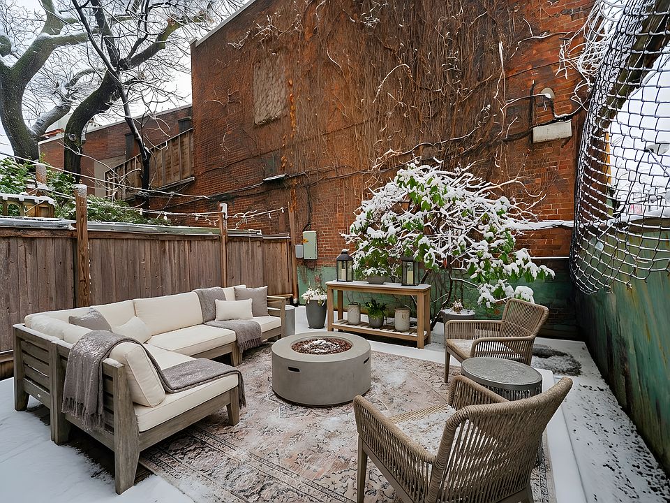 1st image of 108 Calyer St #1C